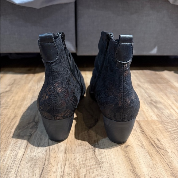 Remonte Black and Gold Patterned Ankle Boots - Picture 7 of 7